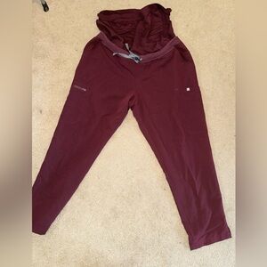 Figs- maternity yola - XL gently worn for 6 weeks